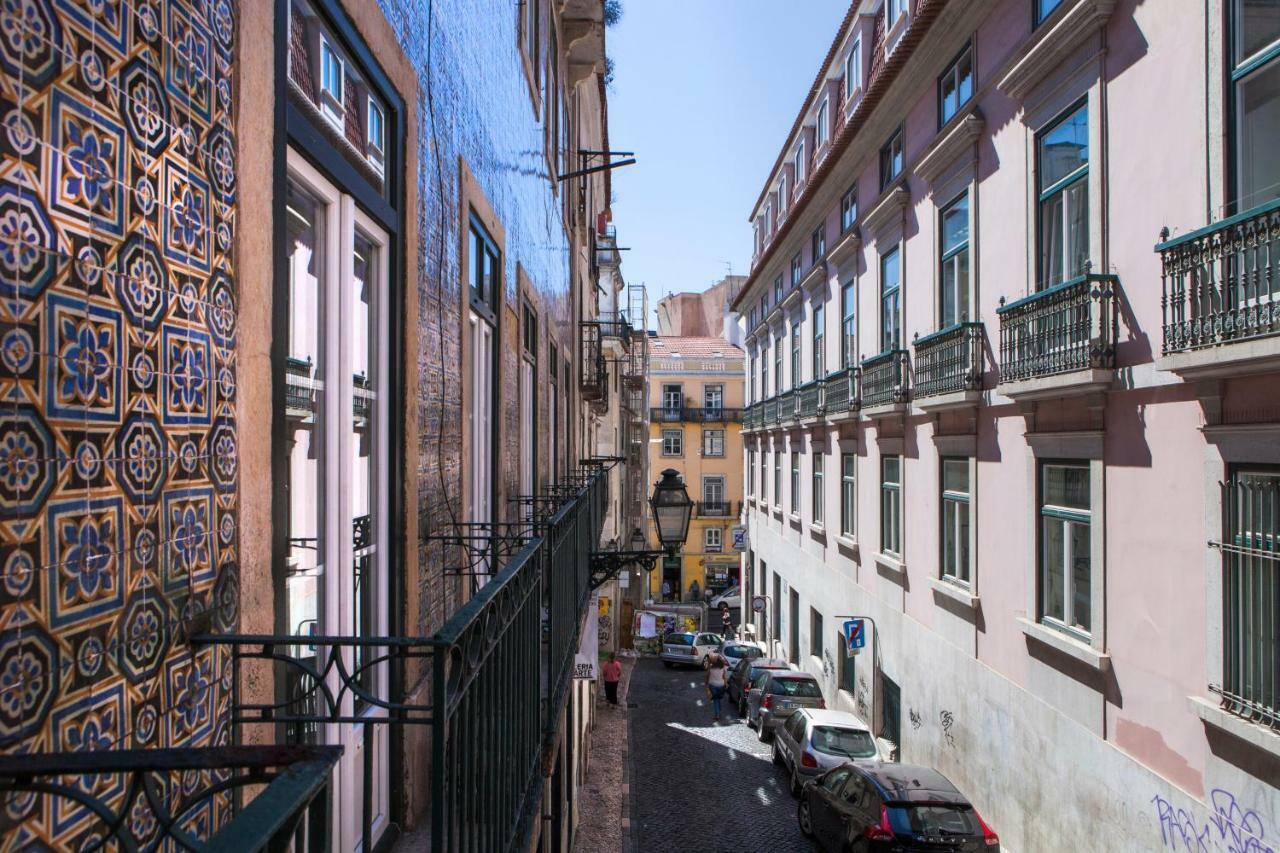 Charming Flat With Balconies Chiado District 2 Bedrooms & Ac 19th Century Building * Lissabon